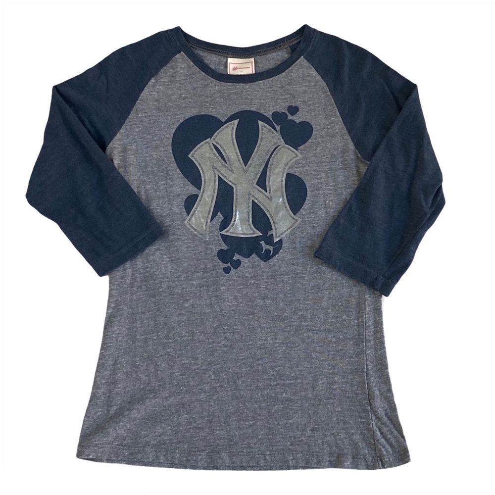 VICTORIA’S SECRET PINK YANKEES RAGLAN TOP